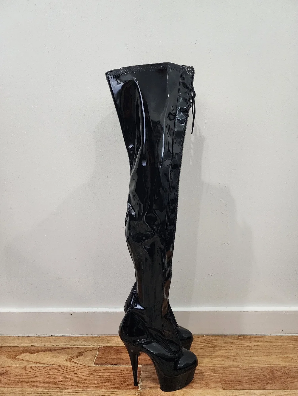 Pleaser Delight - 3027 Thigh High Boot (NWOT)
